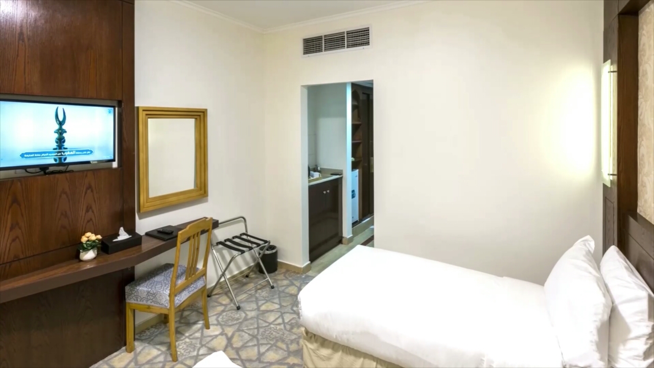 display image on button click